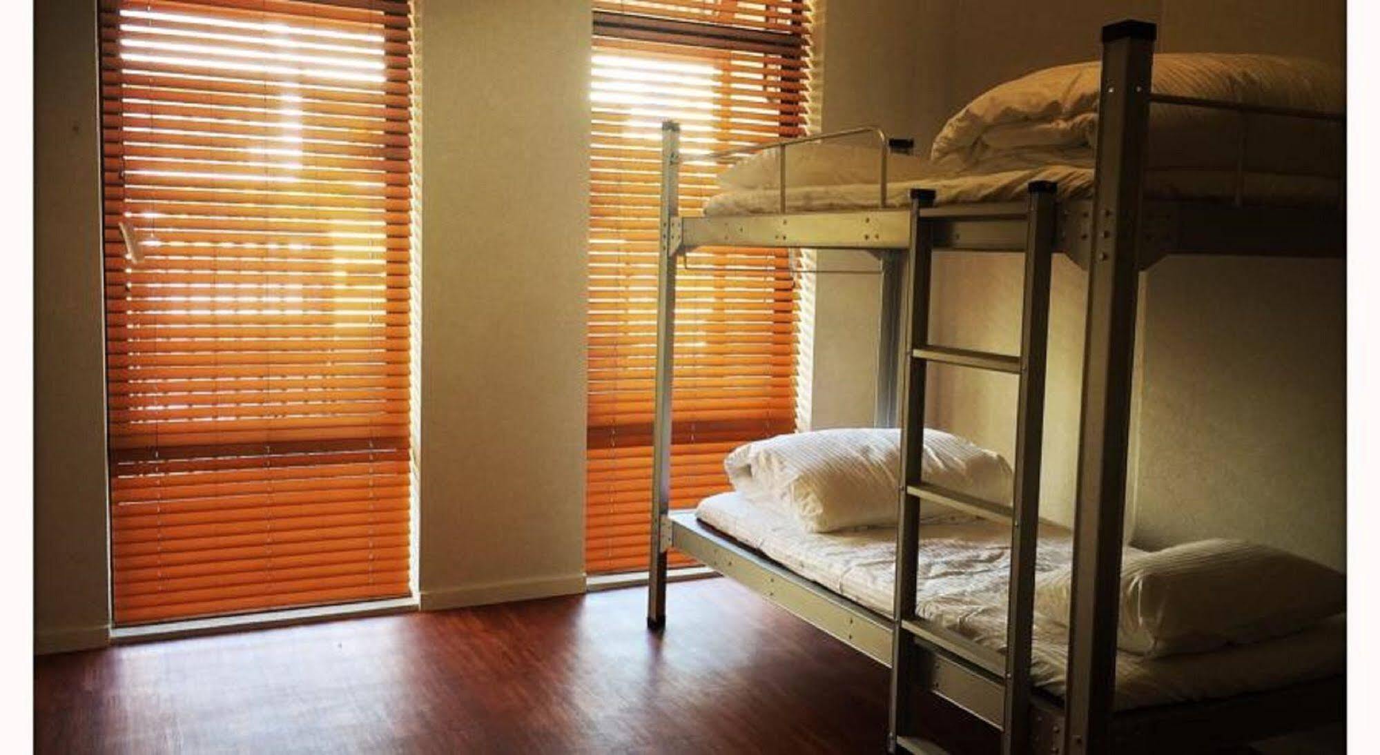 Downtown Backpackers Hostel Perth - Note - Valid Passport Required For Check In Esterno foto
